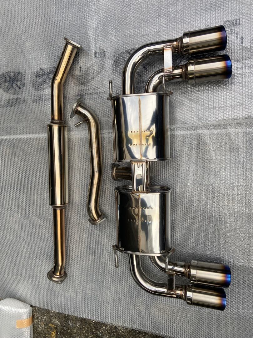 TOYOTA86 RMAGIC製　4本出しマフラー