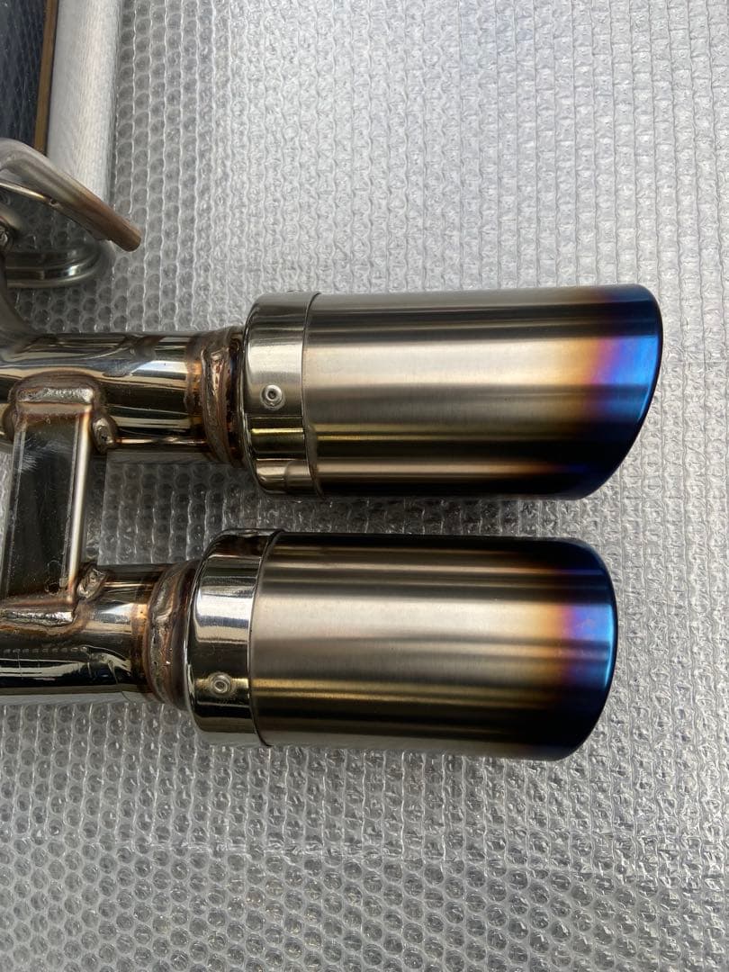 TOYOTA86 RMAGIC製　4本出しマフラー