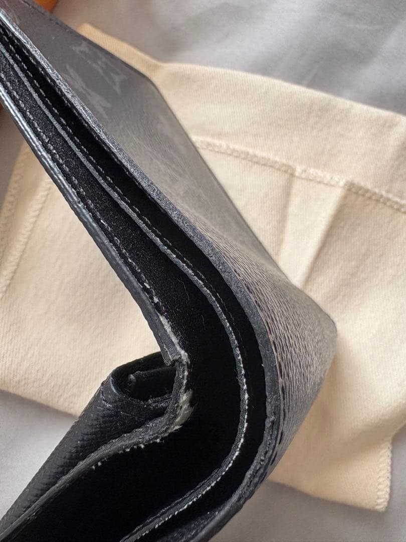 ヴィトン　財布　ブラック　ポルトフォイユ　マルコ　NM