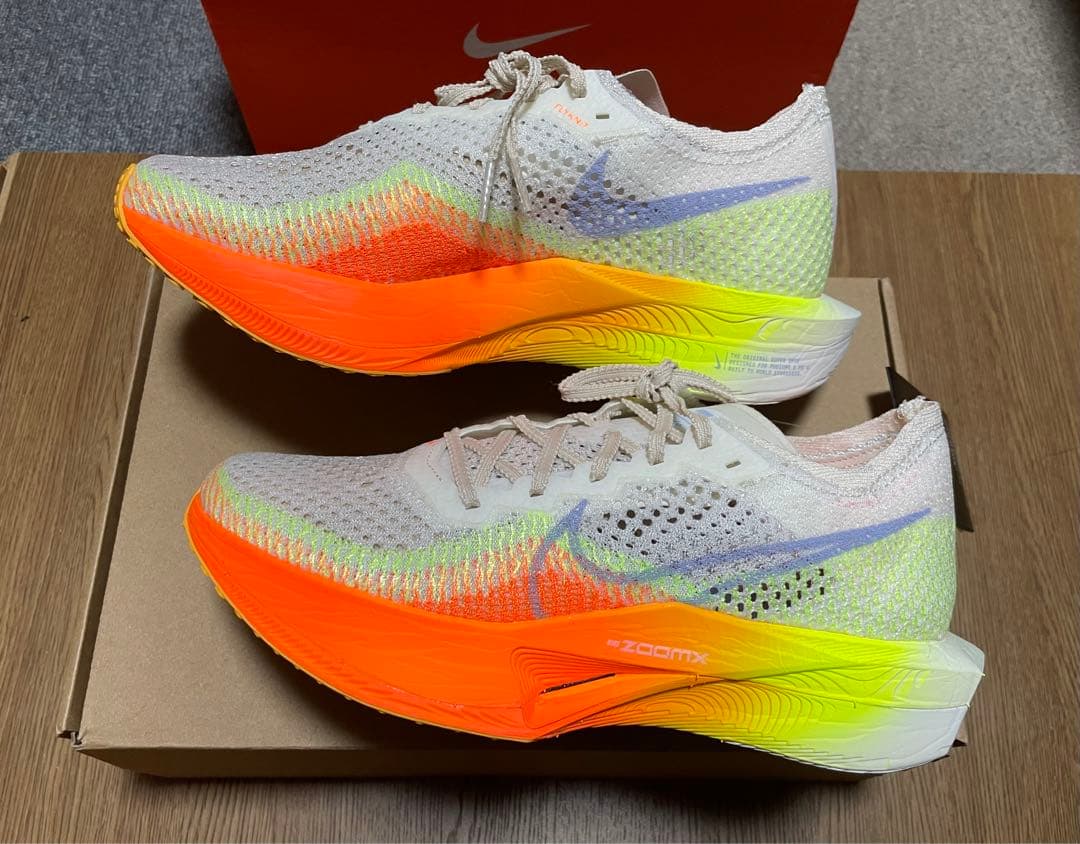 【新品未着用】ナイキ　ヴェイパーフライネクスト%3 25.0cm 限定カラー