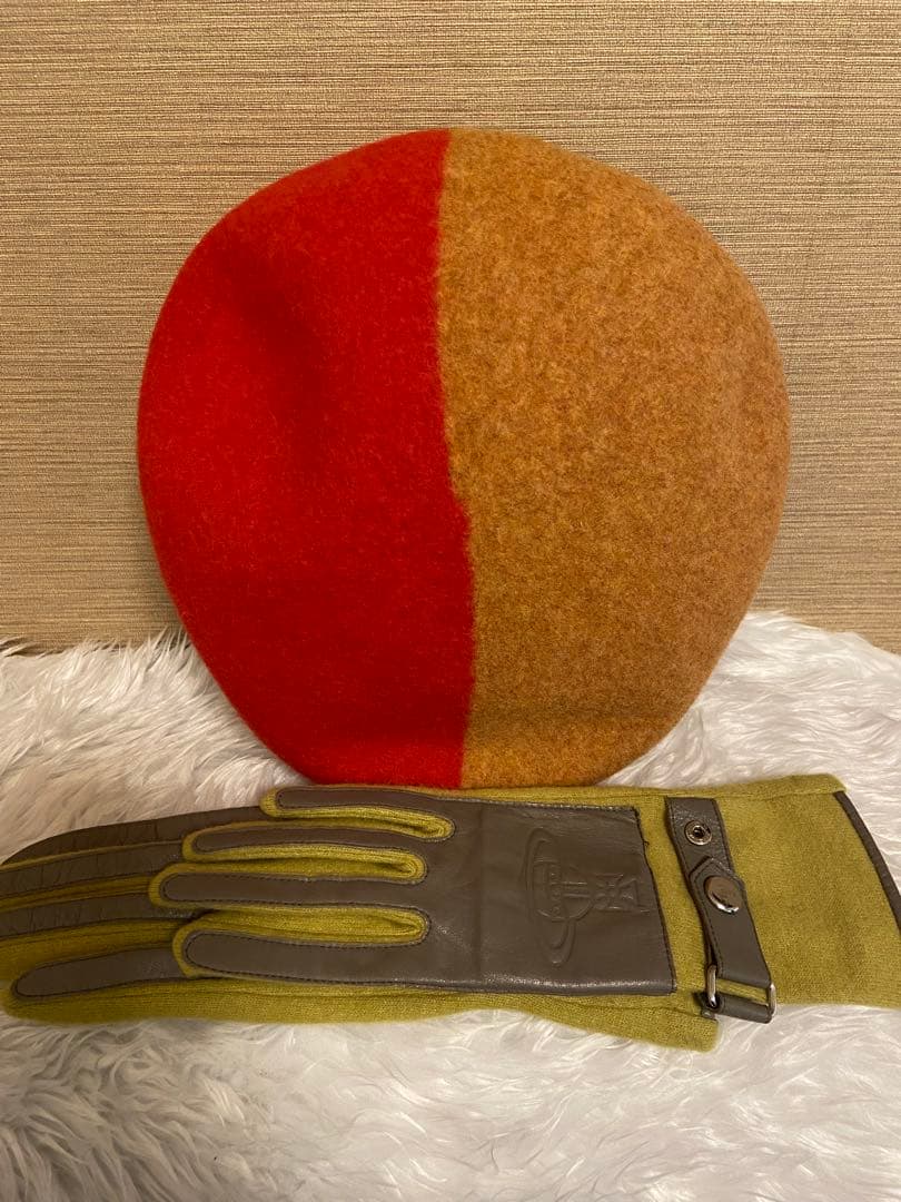 希少レア品.Vivienne Westwood ウールベレー帽.レザー手袋セット