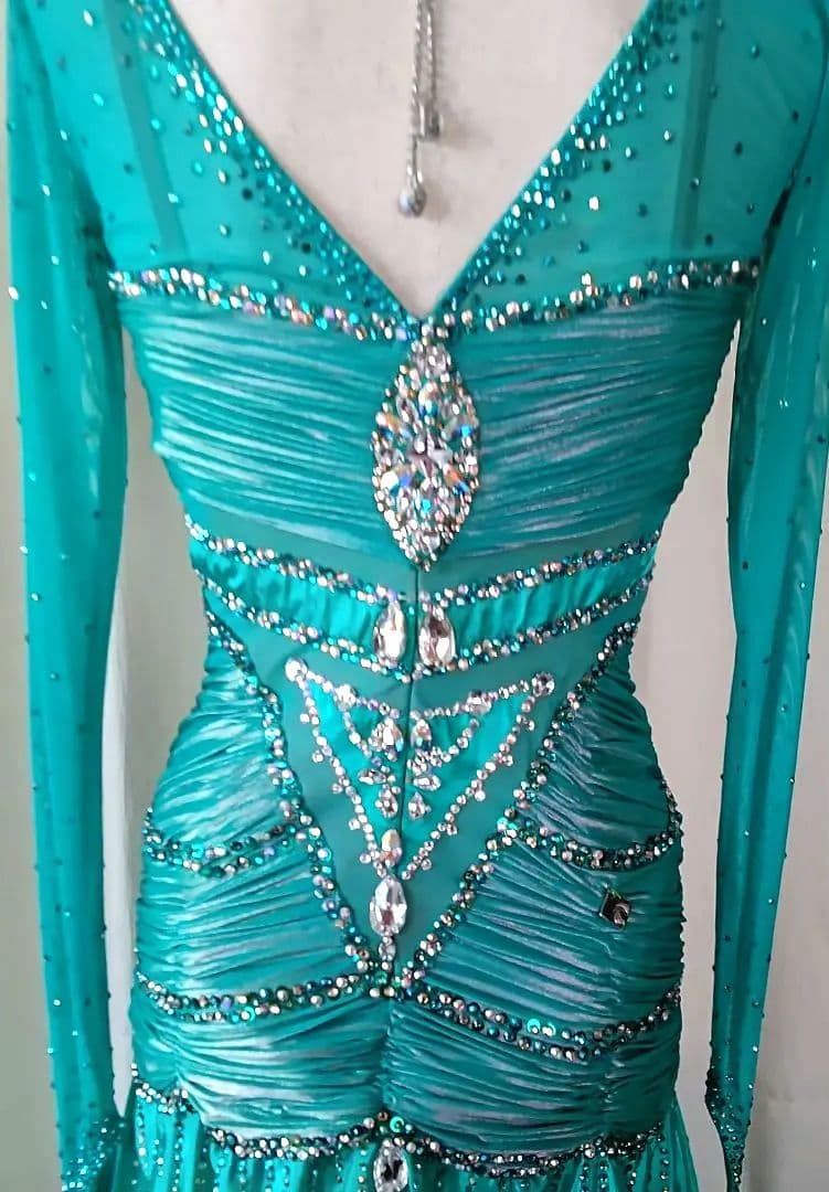 社交ダンスドレス！英国CHRISANNE 製オーストリッチ ターコイズグリーン！