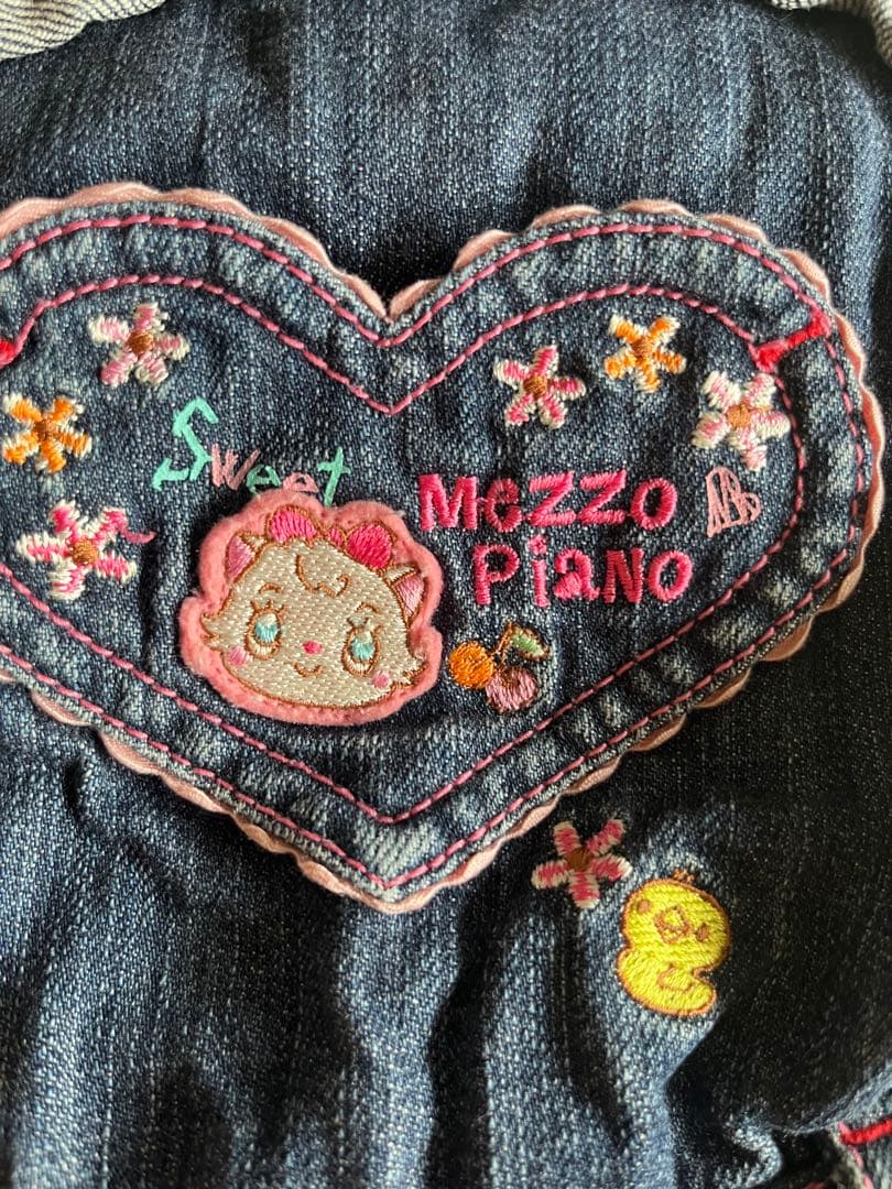 超美品　mezzopiano 120デニム刺繍ジャンパースカート