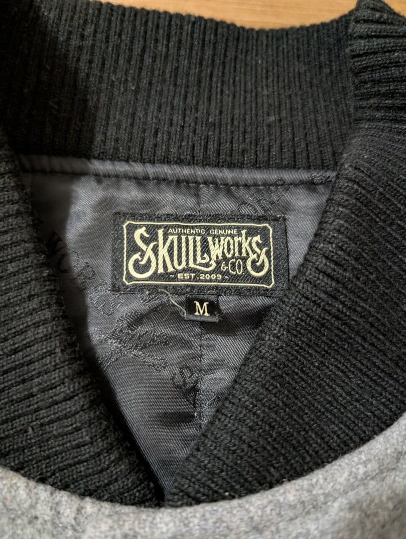 美品 スカルワークス　牛革　スタジャン　河内鉄生着用　背面ビックロゴ刺繍 貴重色