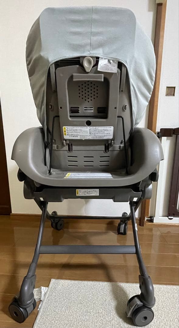 コンビ ネムリラ オートスウィング バウンサー（グレー）