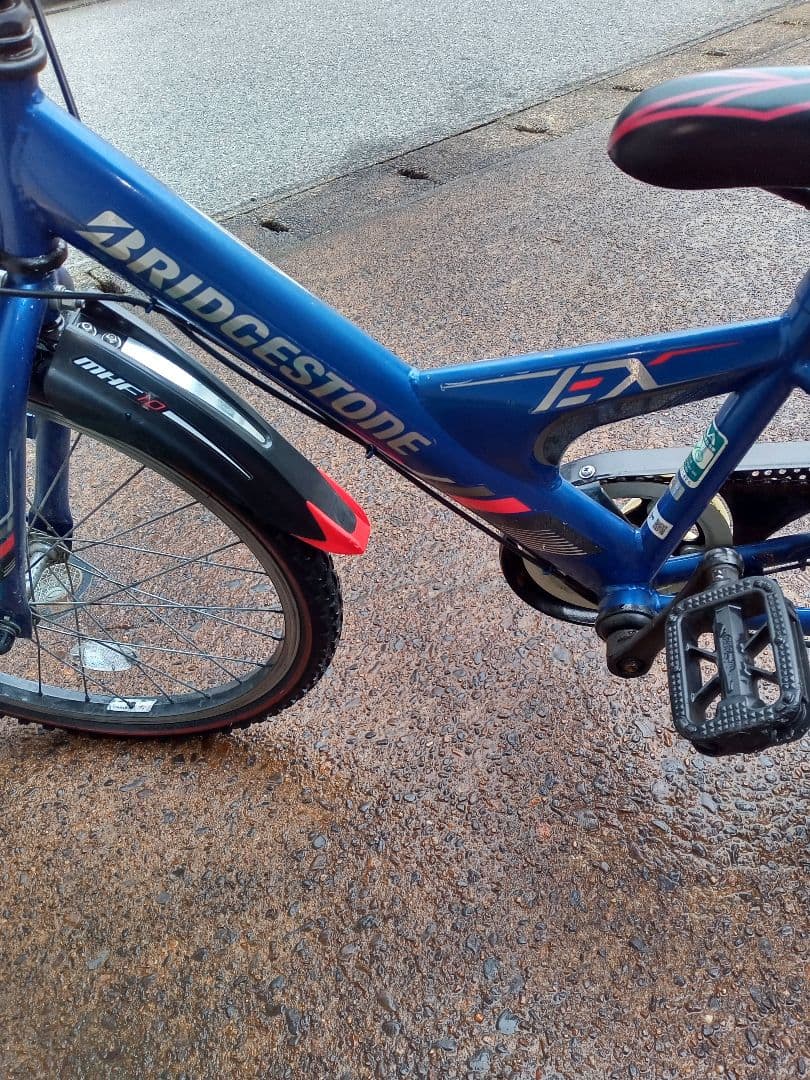 ブリジストン22インチジュニア自転車引取限定