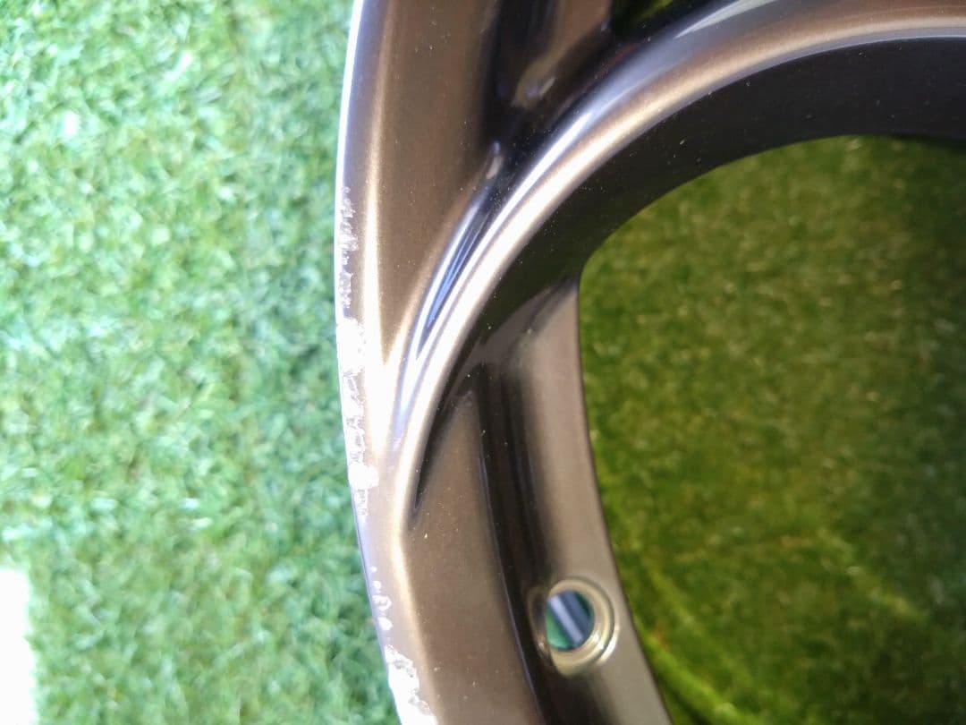 アルファロメオ　ジュリアベローチェ　グレー19インチ梅ホイール　１本　ガリ傷あり