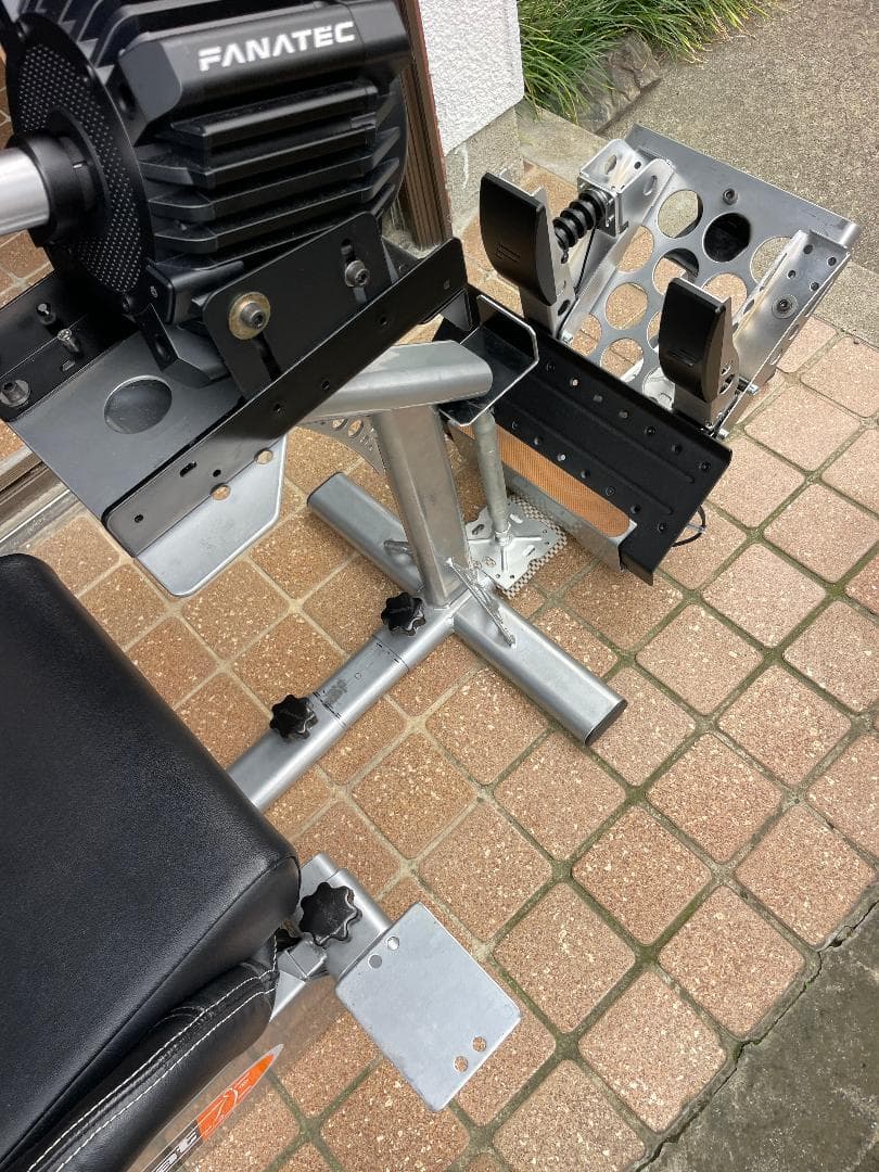 PLAY SEAT レーシングコックピット