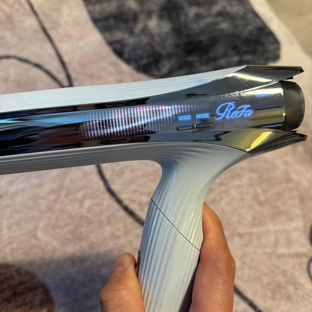 リファ　2024年製　RE-AX-02A 難あり