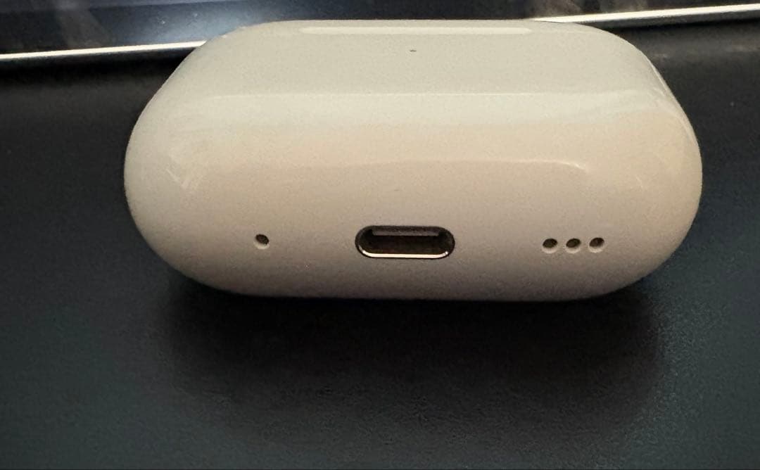 AirPods Pro2（USB-C） 本体 ホワイト 充電ケース付き