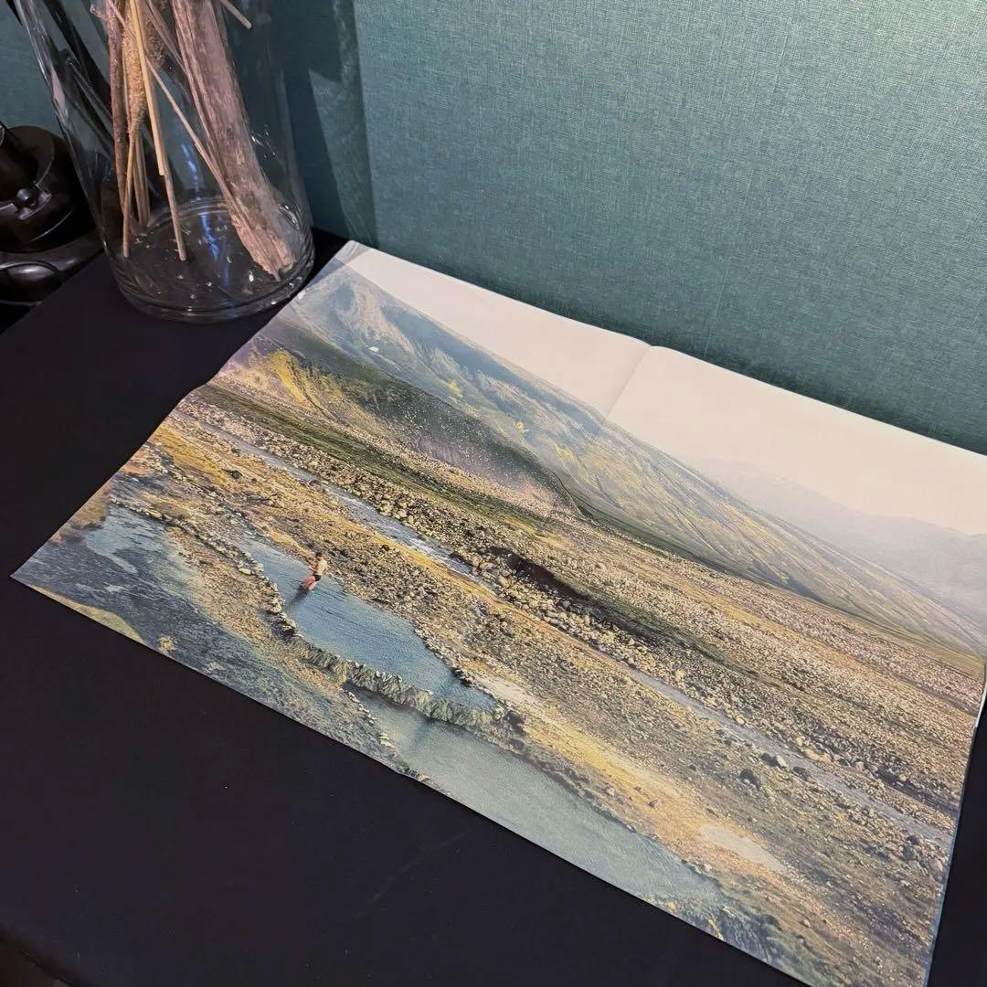 2000年発行 美品Roni Horn アート新聞 ポスターAgnès b.