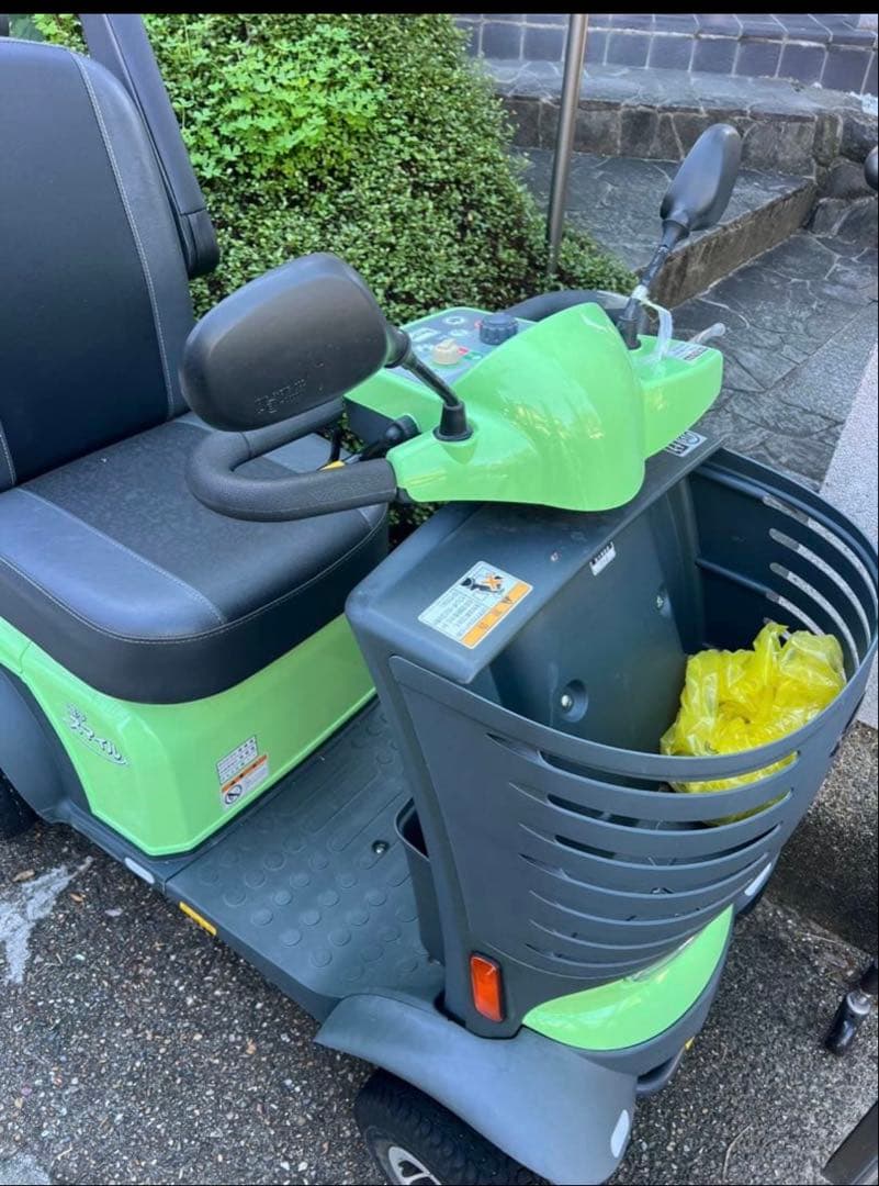 SERIO シルバーカー シルバーSBT40ともう一台緑のカートも含む