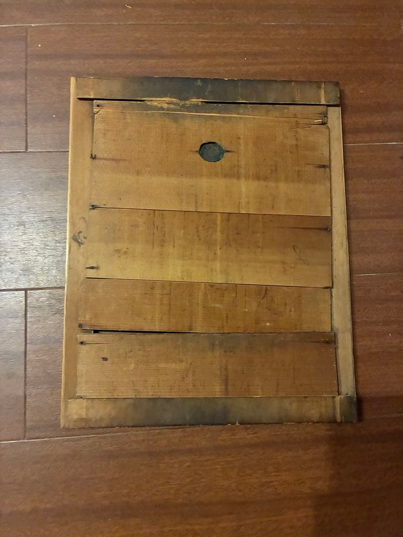 昭和レトロな趣たっぷりの「アンティーク茶箪笥」