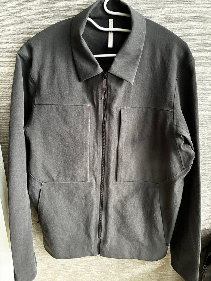 【定価11万】ヴェイランス　マイオンソフトシェルオーバーシャツ　ブラック　XS