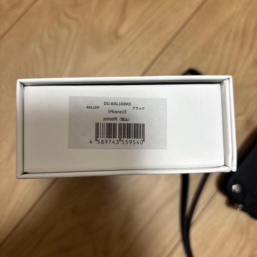 DEMIU iPhone15 ケース＆ストラップ