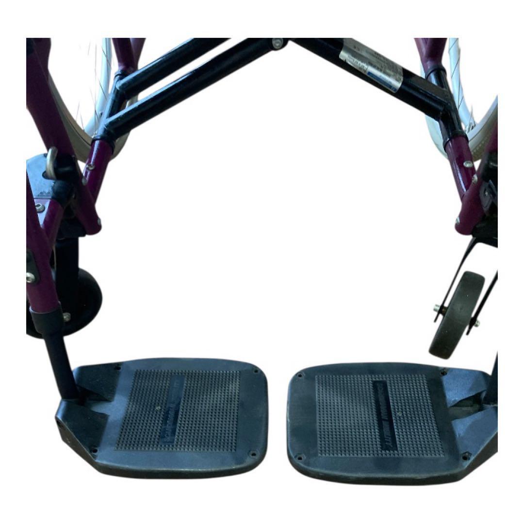 自走・介護兼用車椅子 転倒防止機能 フットレスト開閉　褥瘡防止エアクッション付