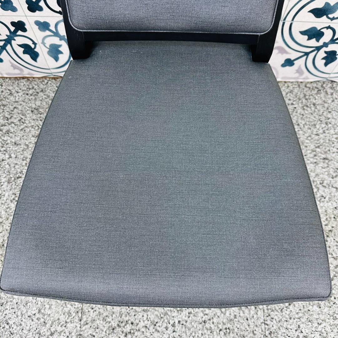 ②karimoku　カリモク　ダイニングチェア　CA1905ZW　布張り　椅子