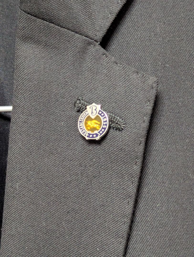 BURBERRY　ピンバッチ　タイタック