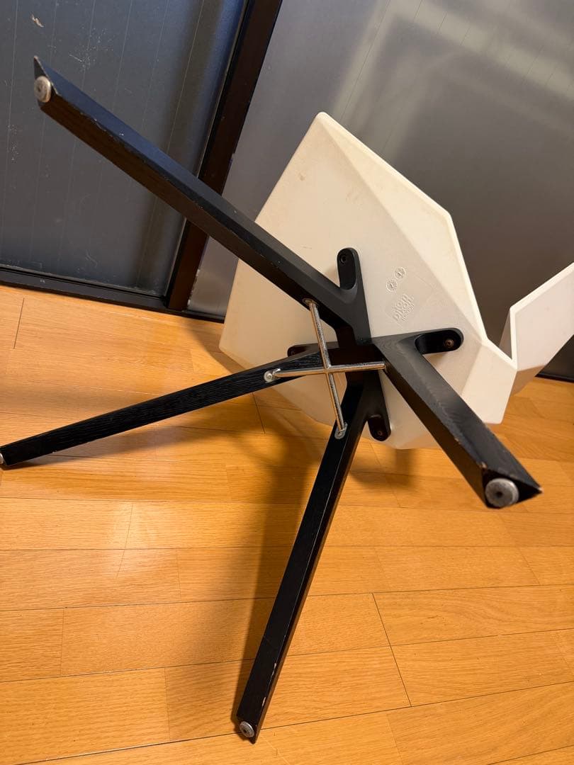 【直接引き取り限定】トムディクソン Ｙチェア〈2脚〉