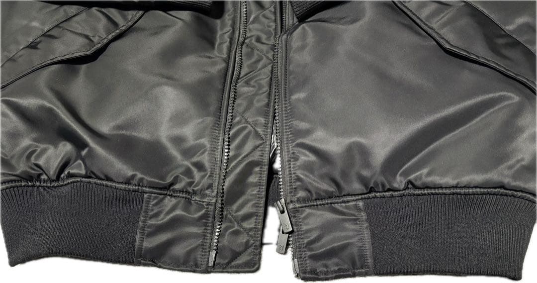 ユニクロ　+J ハイブリッドダウンオーバーサイズ MA-1 UNIQLO L