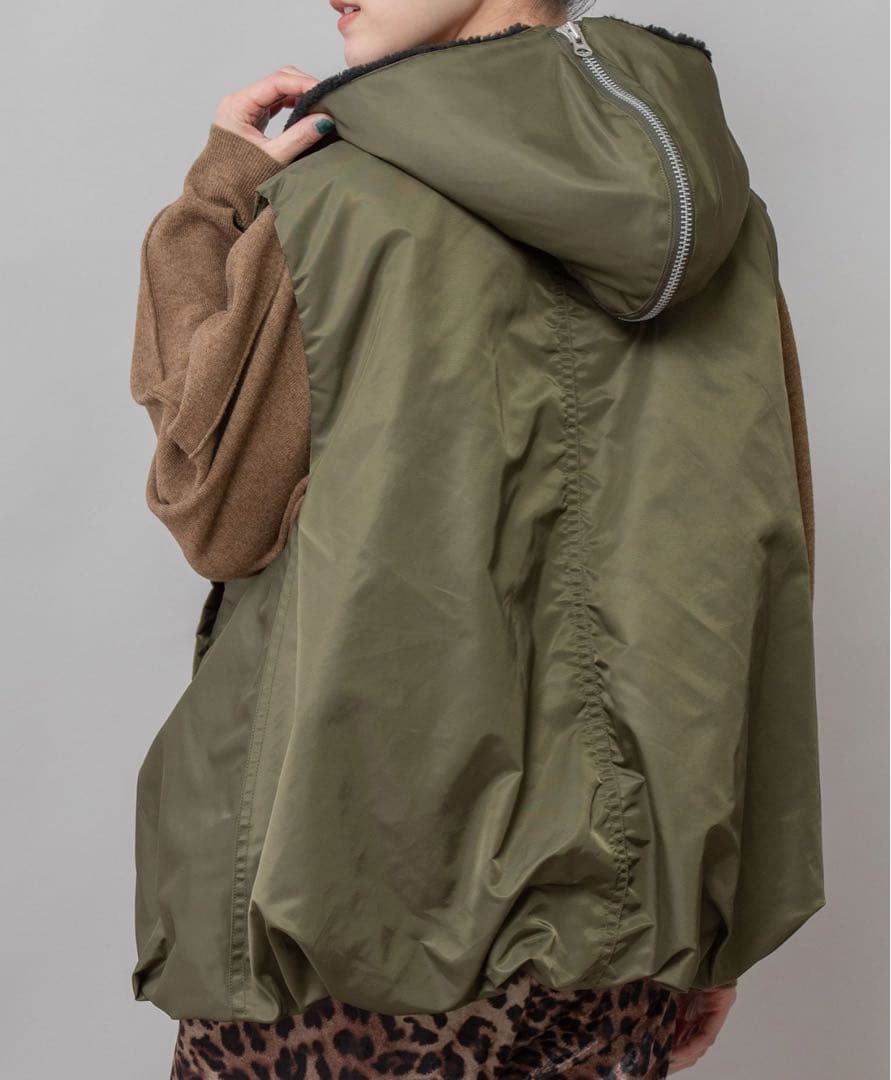 最終値下げ　Munich ナイロンツイル×シープボアバルーンフライトベスト