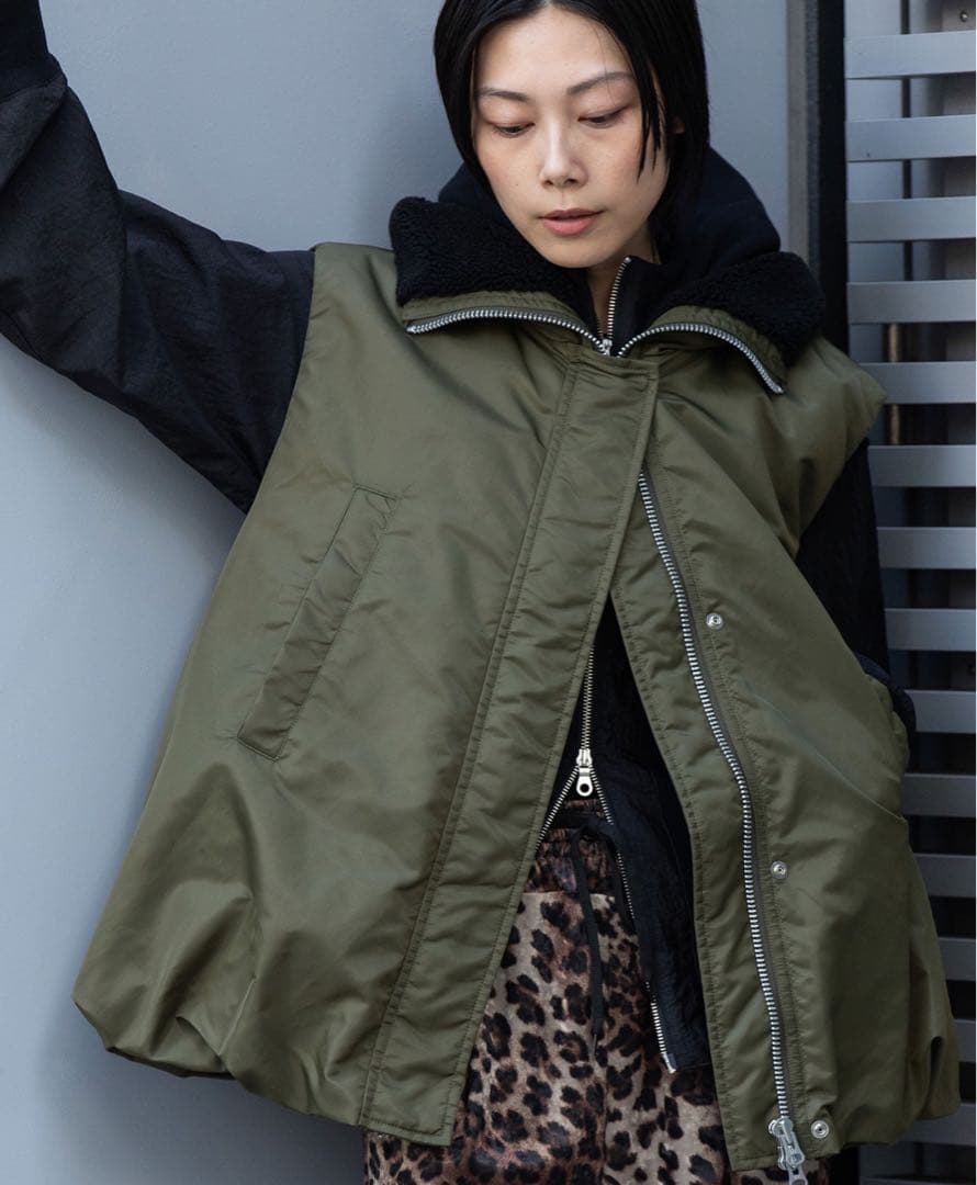 最終値下げ　Munich ナイロンツイル×シープボアバルーンフライトベスト