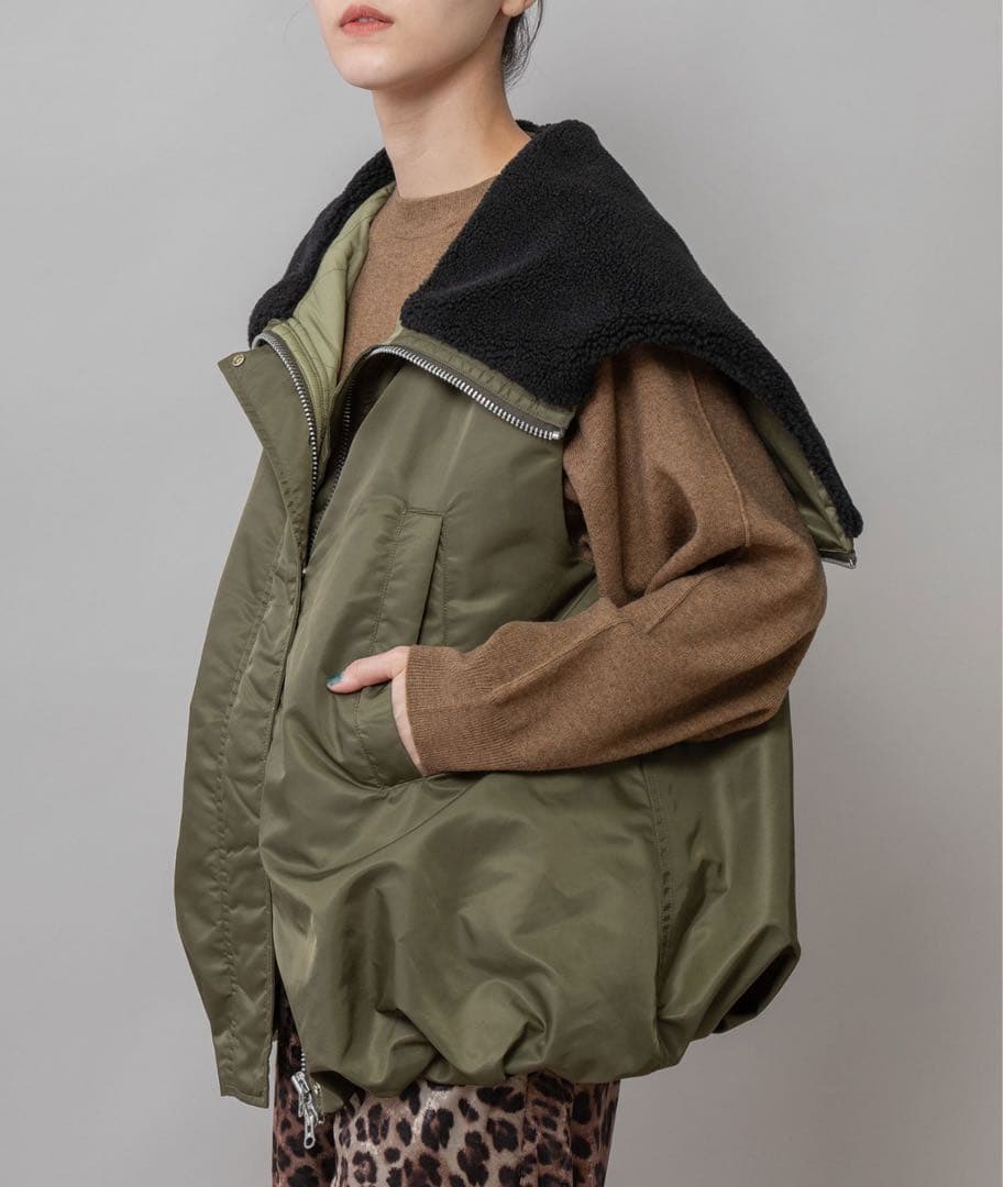 最終値下げ　Munich ナイロンツイル×シープボアバルーンフライトベスト