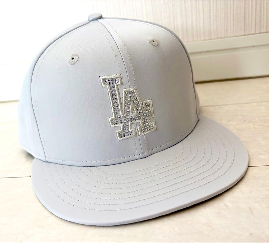 新品◎New Era 59FIFTY ◎ドジャース　シルバーラインストーン完売品