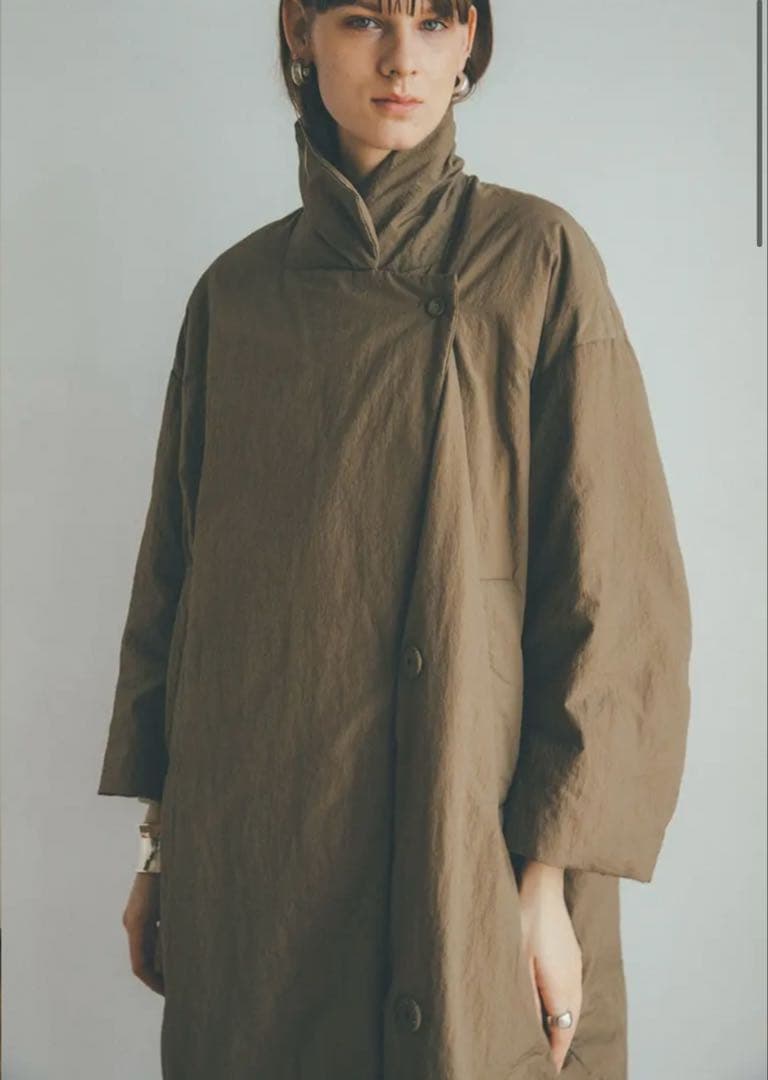 ジャケット・アウター CLANE COLOR DOWN CHESTER COAT BIEGE