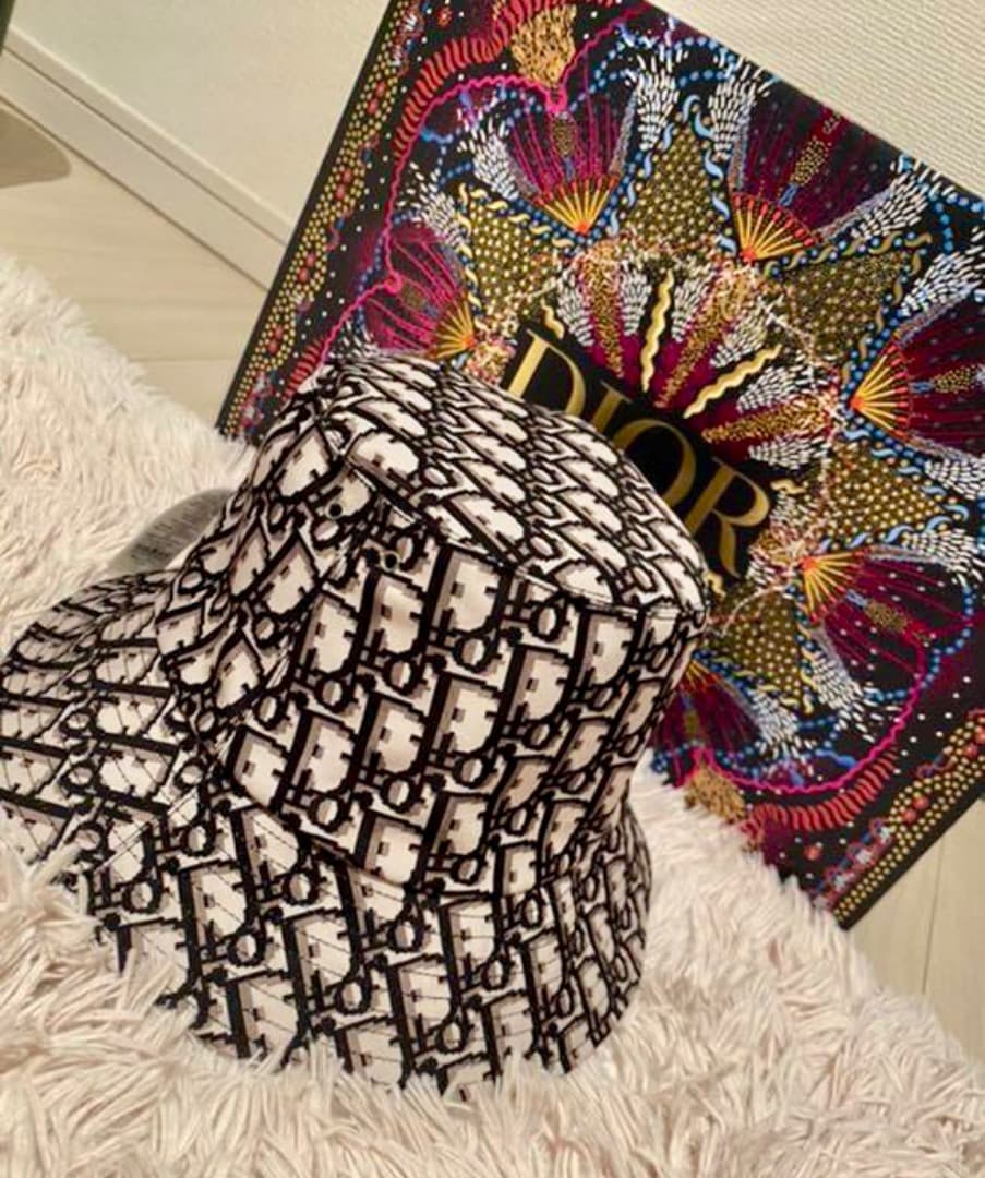 ディオール　バケハ