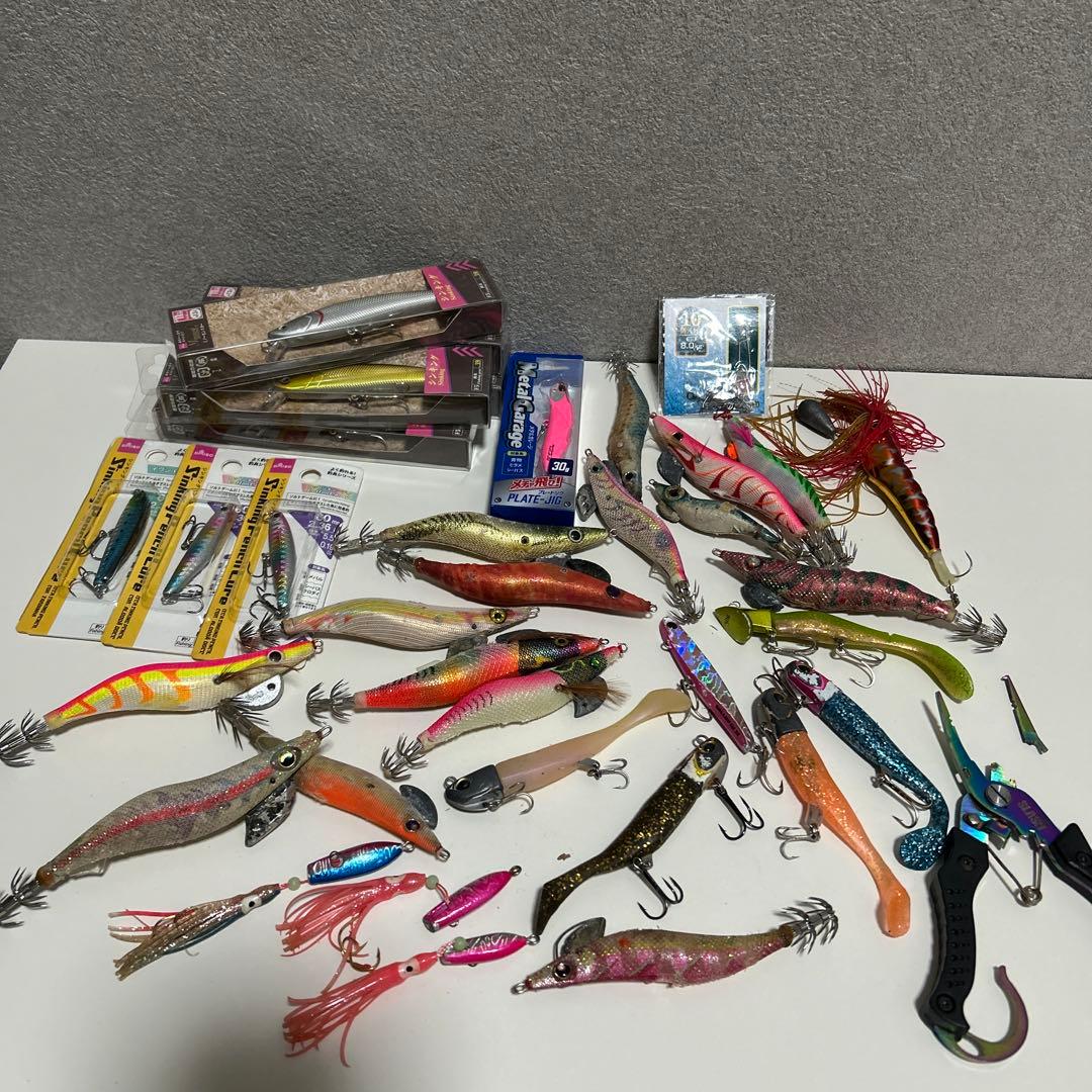 釣り　まとめ売り　ルアー　ワーム　ヘッドライト　エアポンプ　偏光サングラス