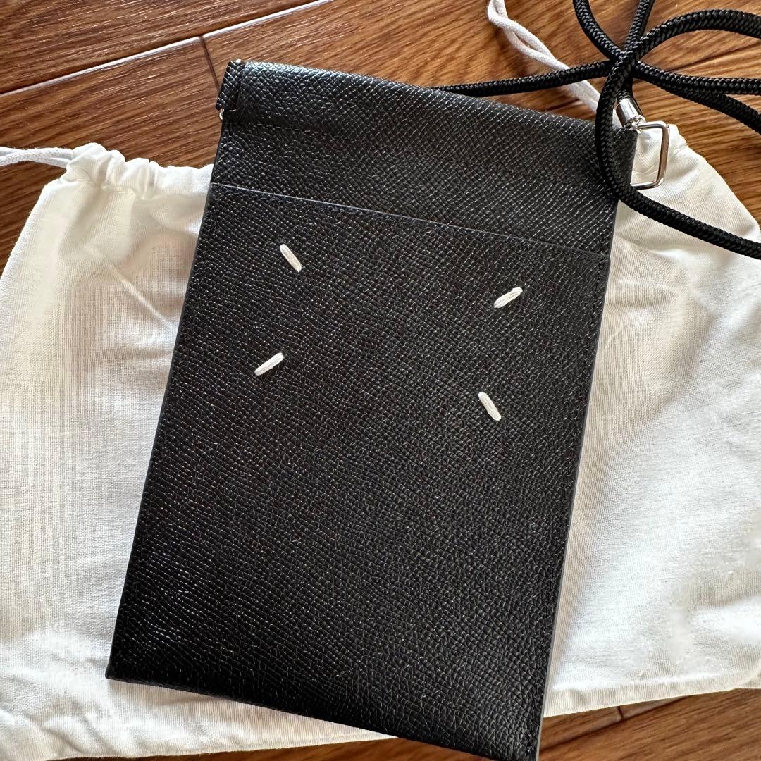 メゾンマルジェラ スマホポーチ スマホショルダー