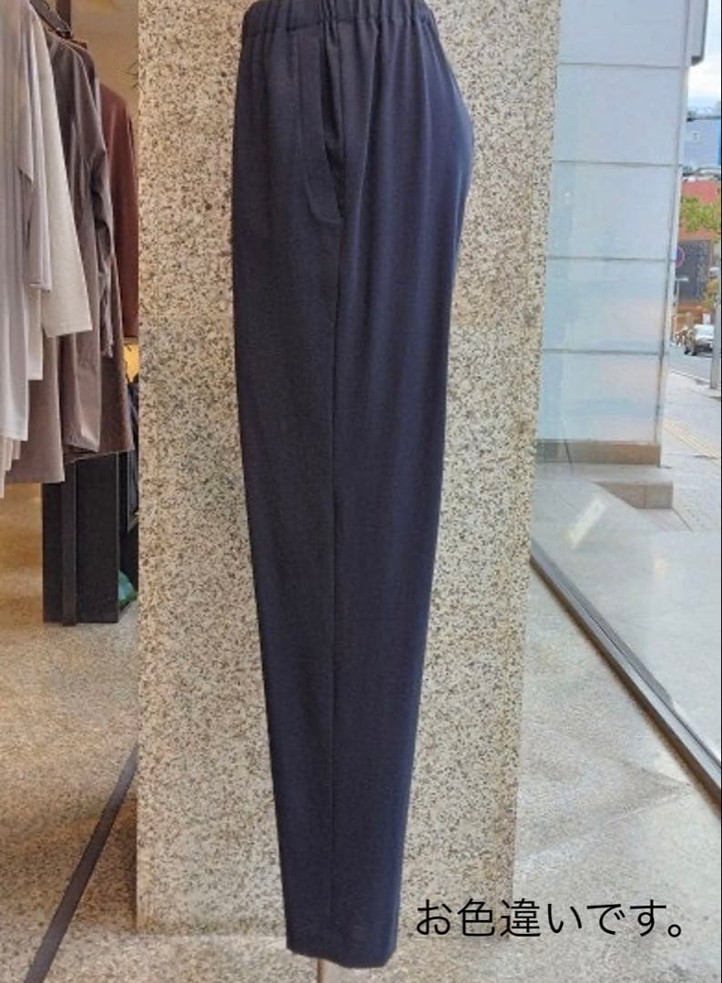 ヨーガンレール　2023未使用テーパードパンツＬサイズ