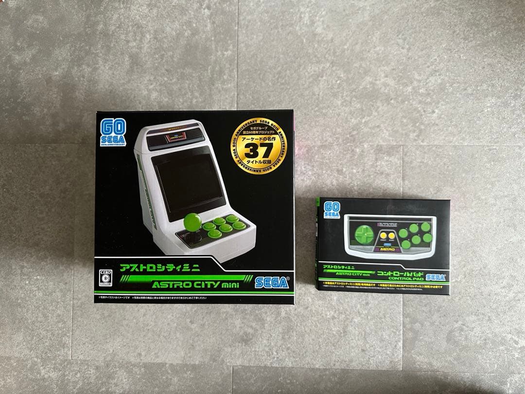 未使用 アストロシティミニ　本体　＋　コントロールパッド