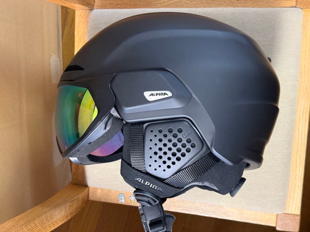alpina alto q-lite 59-63cm バイザー付スキーヘルメット