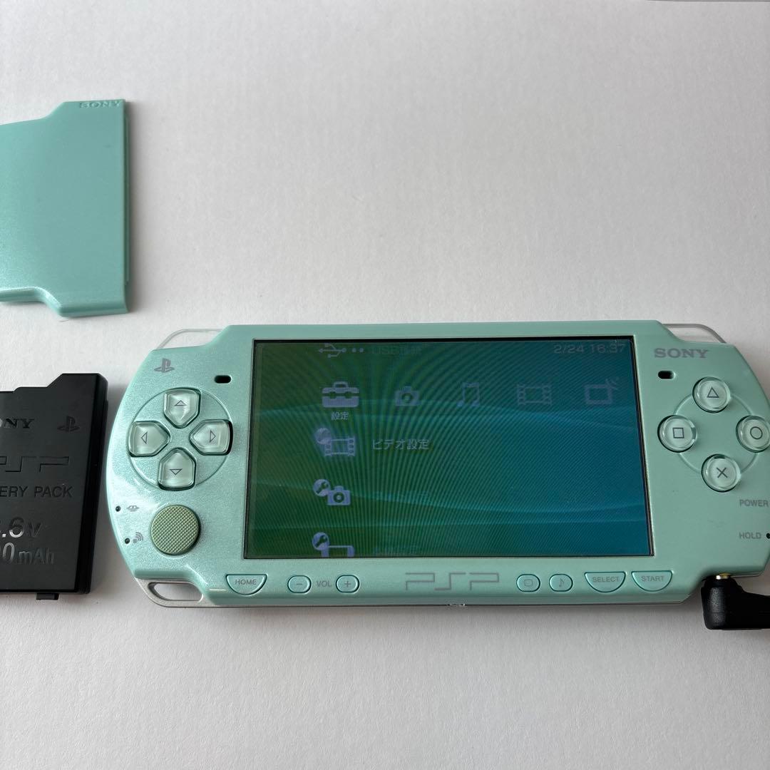 PSP-2000 ミントグリーン 箱付き　モンハン　ポータブル2/2Gセット