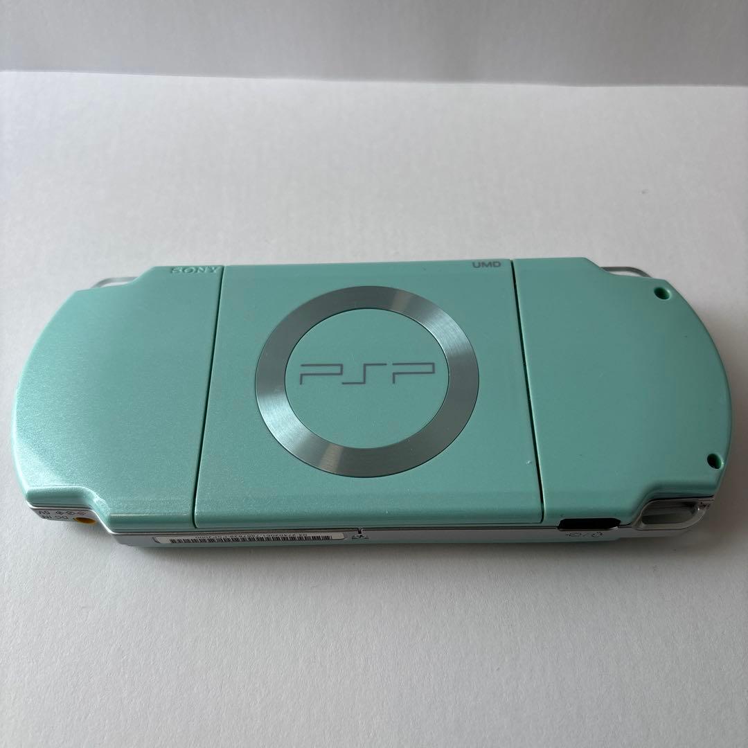 PSP-2000 ミントグリーン 箱付き　モンハン　ポータブル2/2Gセット