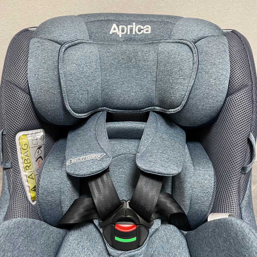 美品　アップリカ　クルリラADチャイルドシート　ISOFIX ライトネイビー
