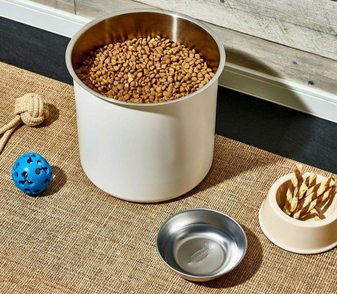 新品 ③ オーブル 真空米びつ 真空 ペットフードストッカー ホワイト 白