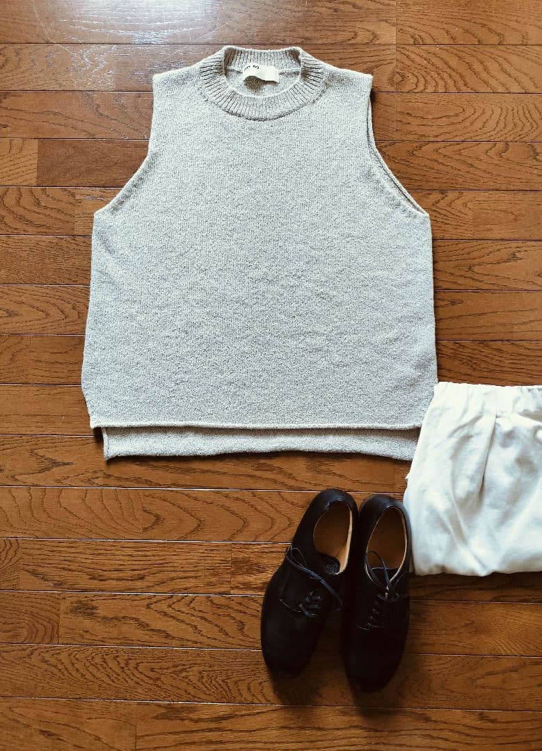 美品evam eva2024年製　wool lily vestウールニットベスト