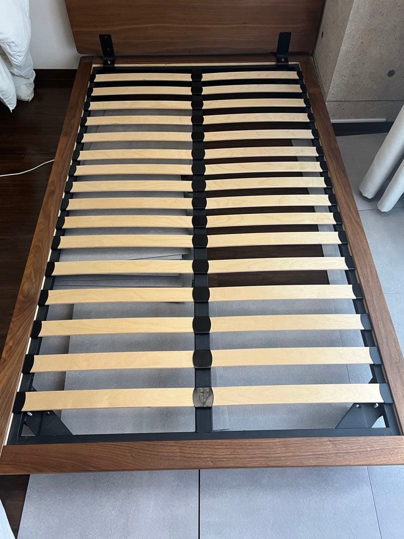 【直接受け取り可能】無印良品　セミダブルベッドフレーム　ウォールナット