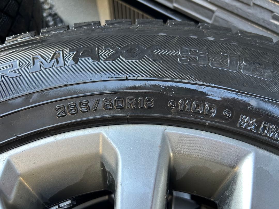 DUNLOP WINTERMAXX SJ8 タイヤホイールセット 18インチ