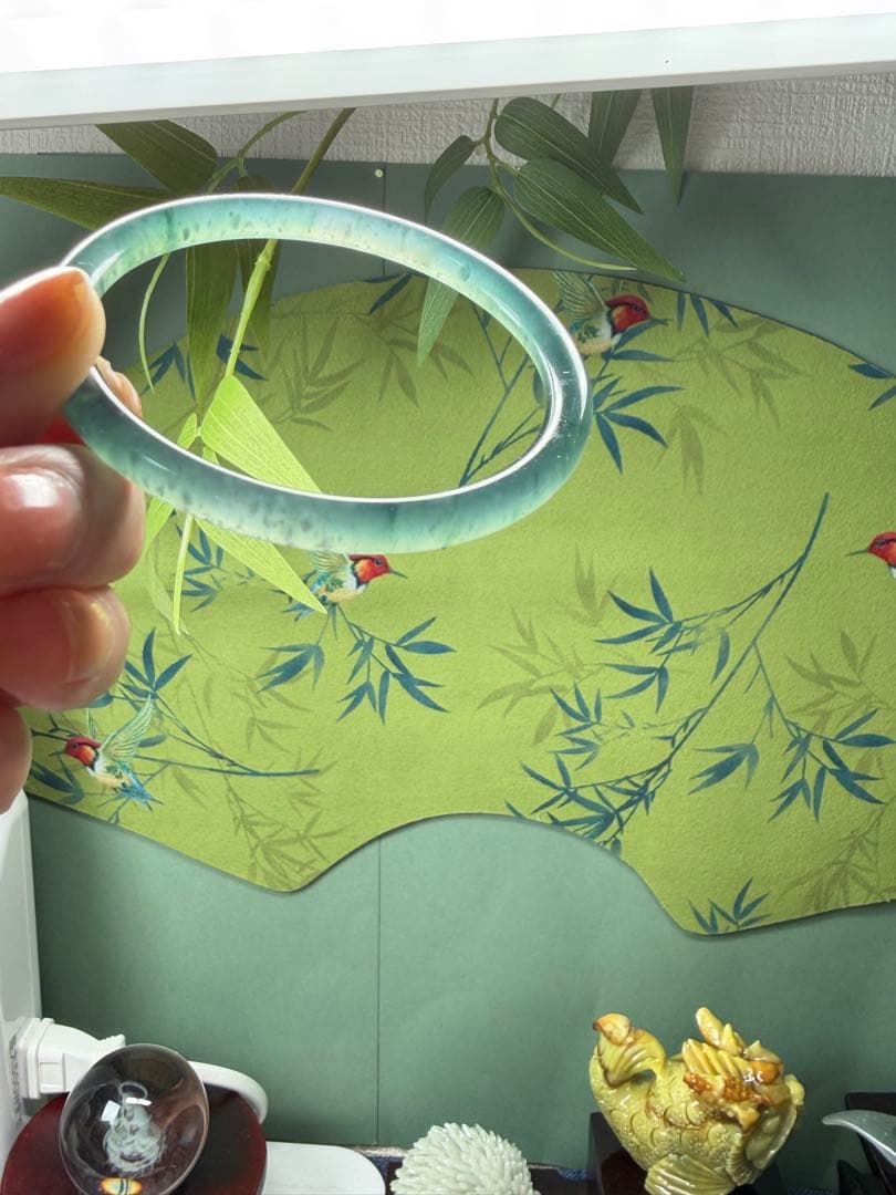 最終価格‼️天然本翡翠　高氷種、特色雪花綿入り氷藍水細身バングル　鑑定書付き