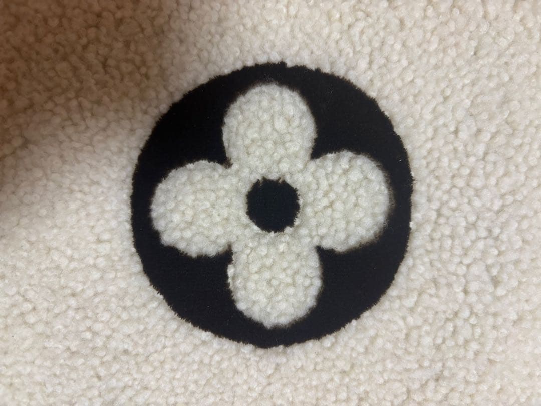 極美品LOUIS VUITTON エシャルプ・シャーリング マフラー ムートン