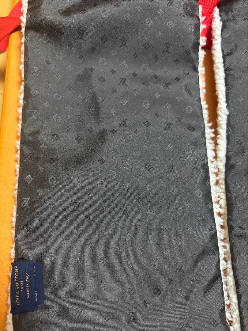 極美品LOUIS VUITTON エシャルプ・シャーリング マフラー ムートン