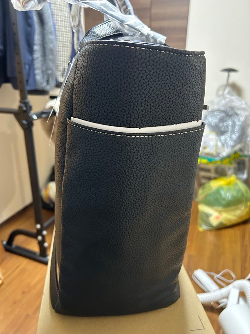   ブラックトートバッグ