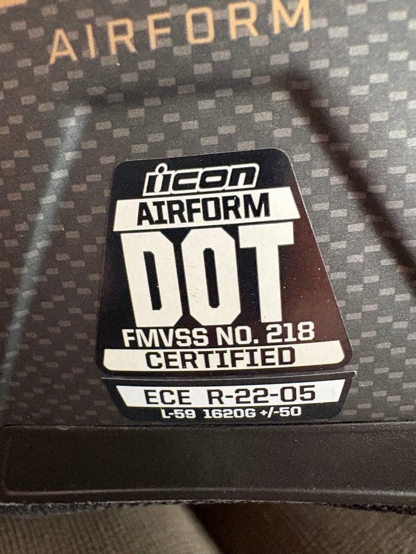 ICON AIRFORM ヘルメット ホワイト/ブラック スモークシールド