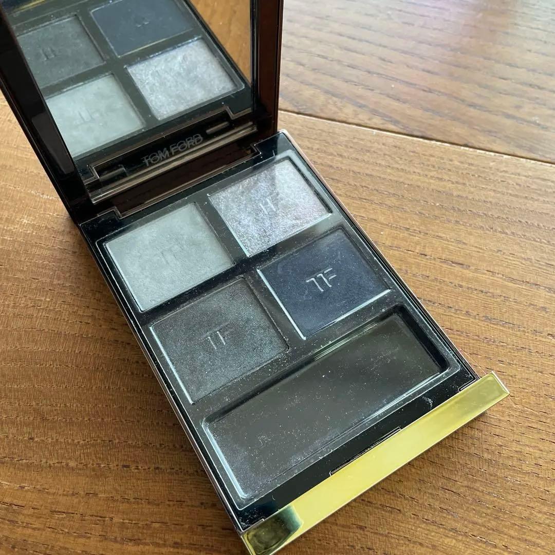TOM FORD アイシャドウ　STARRY NIGHT スターリーナイト