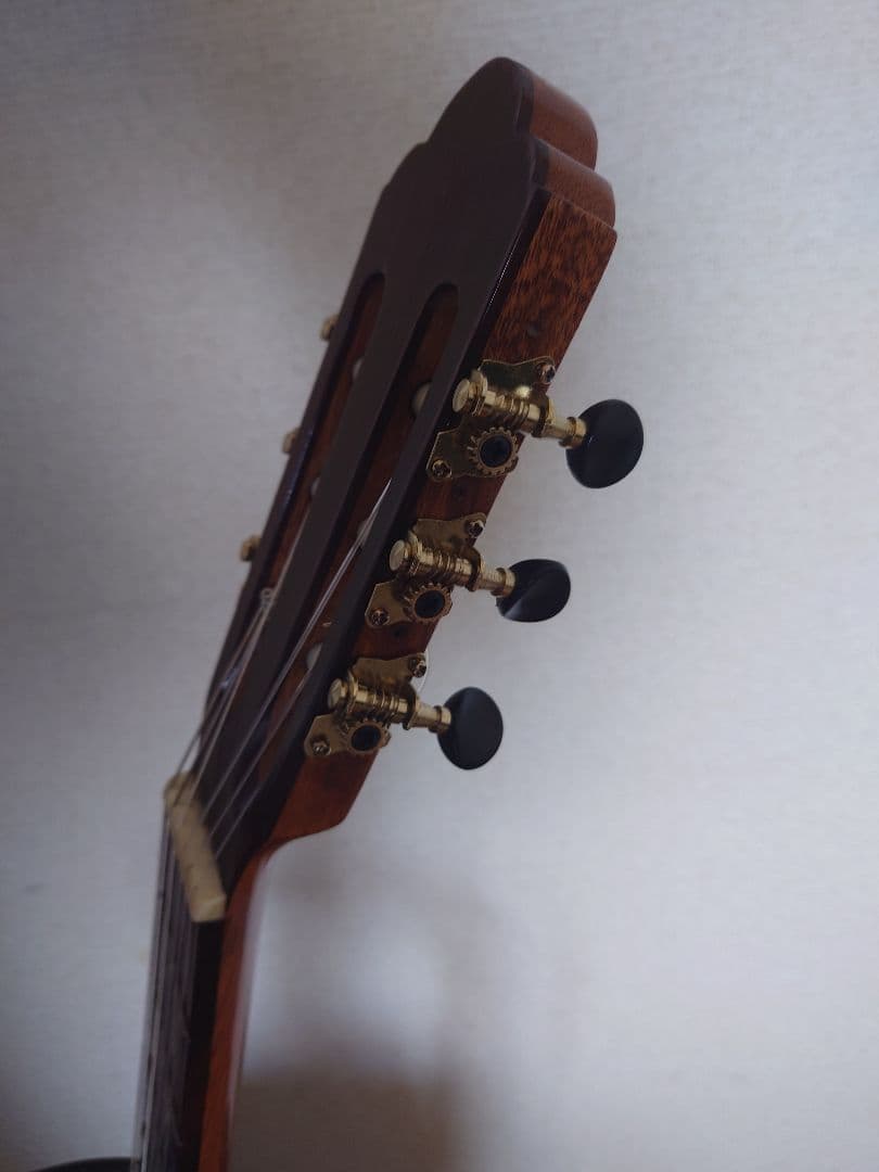 新堀クラシックギターNIIBORI 　GUITAR　DIAMON DCUT