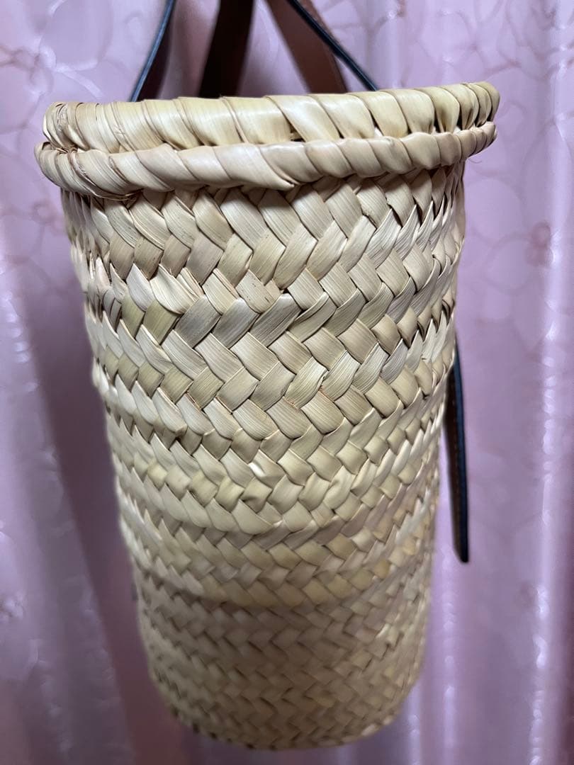 ロエベ　LOEWE カゴバック　ミディアム　美品　保存袋＆ショッパーあり